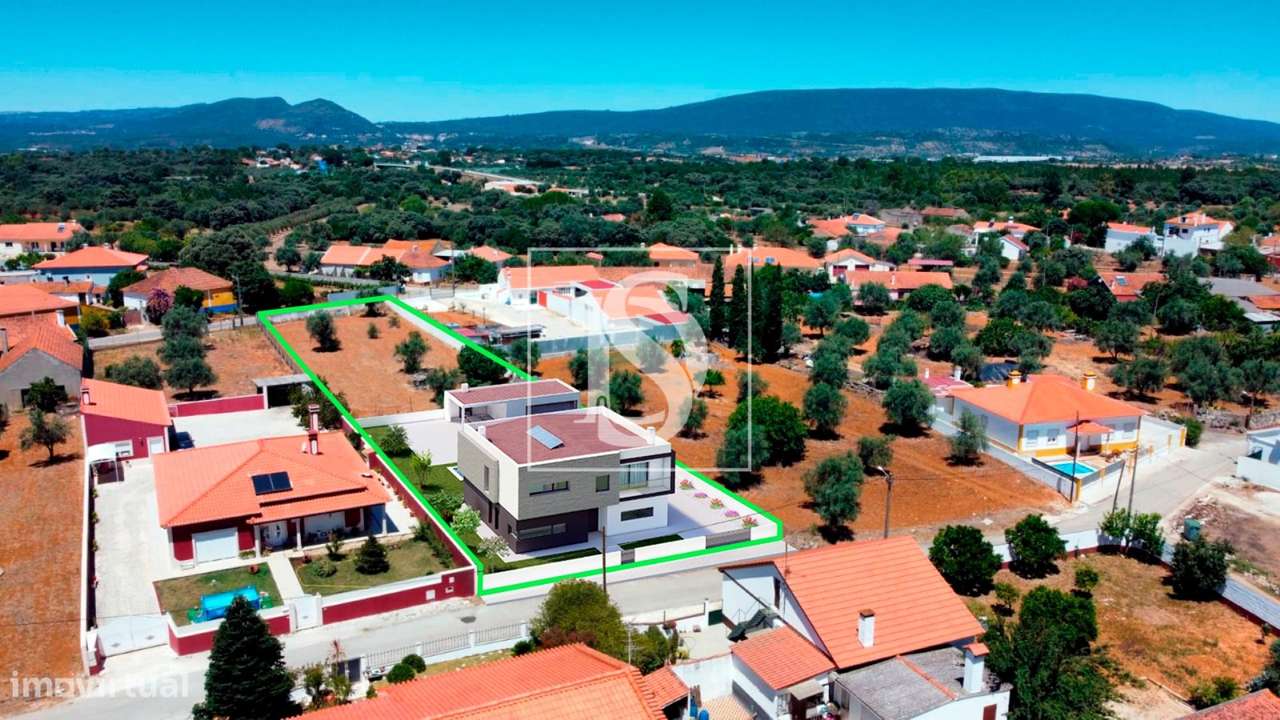 Terreno  Venda em Brogueira, Parceiros de Igreja e Alcorochel,Torres N