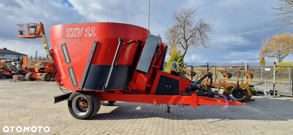 Kuhn EUROMARK TXV11 Wóz paszowy  ścielarka Import Oryginał - 10