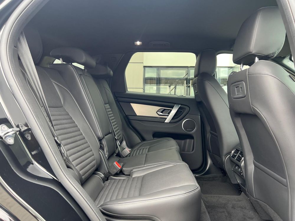 Land-Rover Discovery-Sport 2.0 Hybryda 204 KM — zdjęcie 7