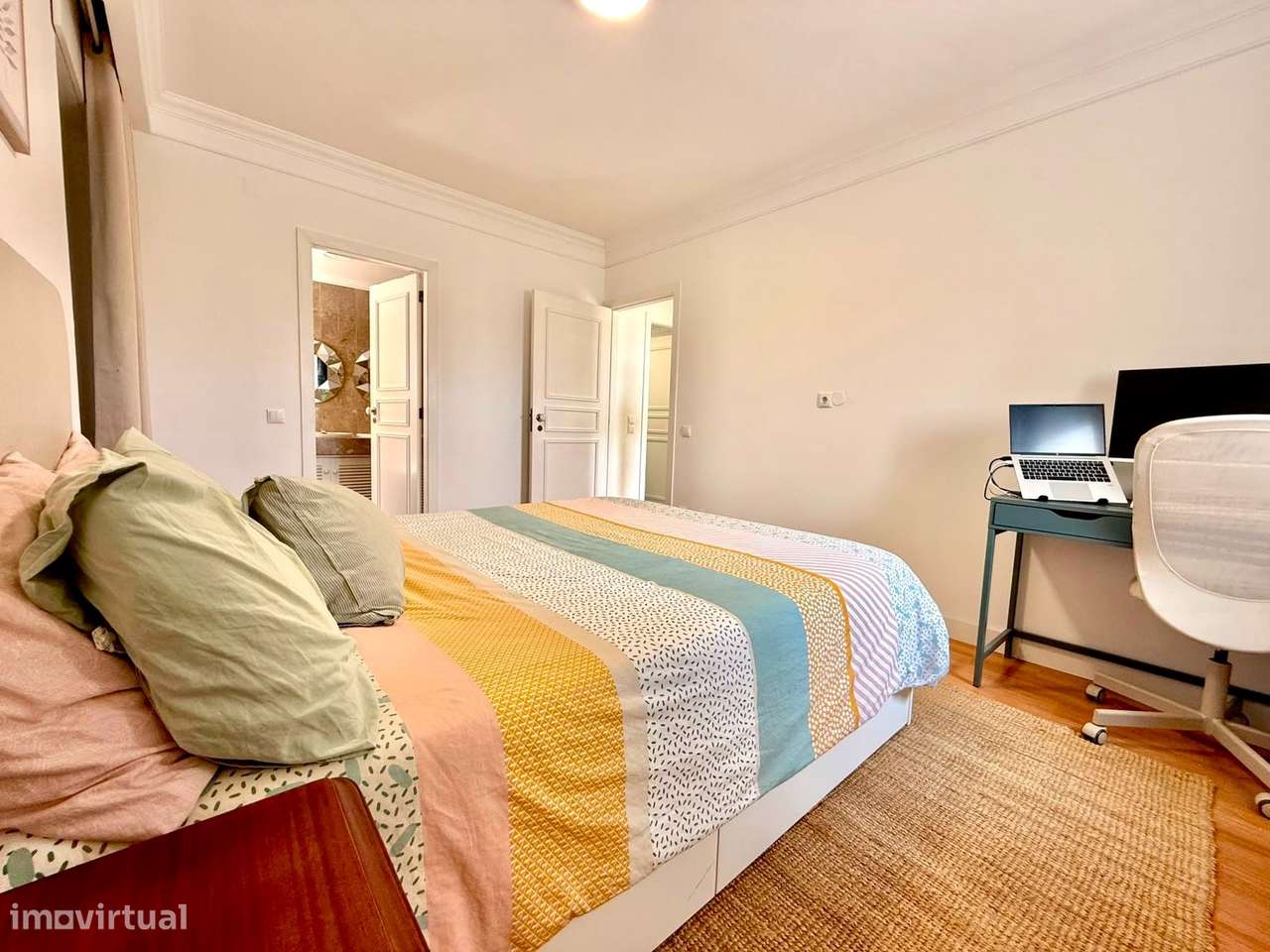 Apartamento T2 MOBILADO, no último piso, em Soares dos Reis!-27