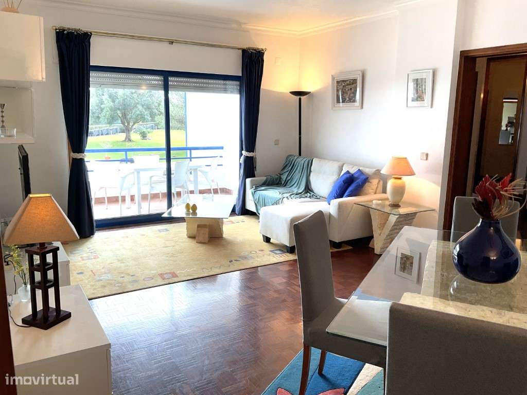 Apartamento T2, arrendamento, mobiliado, condomínio piscina, Cascais - Grande imagem: 3/16