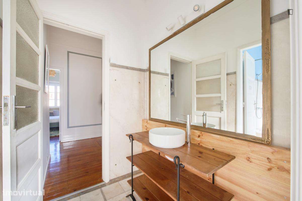 Quarto - localizado em Marquês de Pombal Lisbon - Grande imagem: 3/10