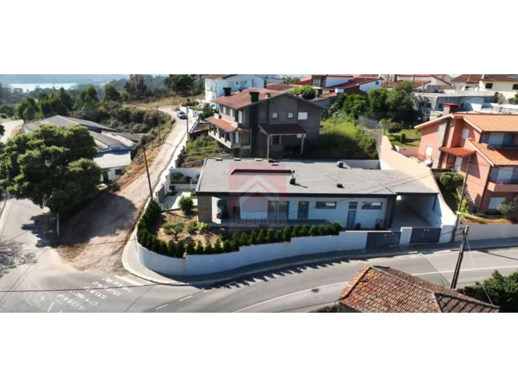 Moradia térrea T4 em Gondomar-45