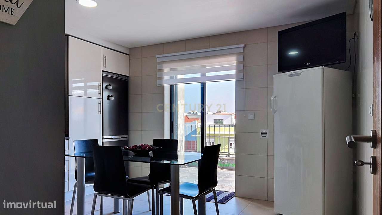 Apartamento Moderno em Seixal com Vista Panorâmica - Grande imagem: 4/23