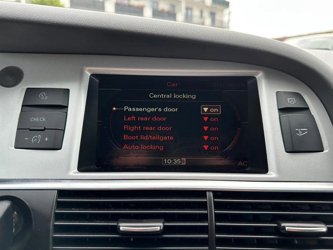 Audi A6 3.0 TDI DPF quattro Tip - 29