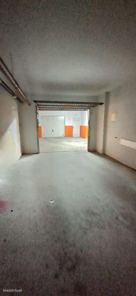 Garagem Box | Rua das Quintinhas – Charneca da Caparica - Grande imagem: 4/14