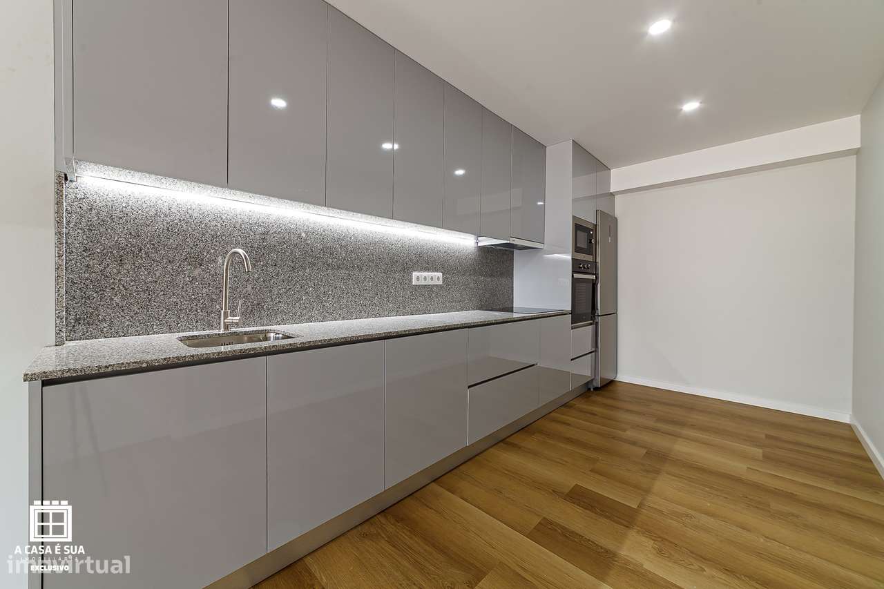 Apartamento duplex T2+2 remodelado em Cortegaça - Grande imagem: 2/33