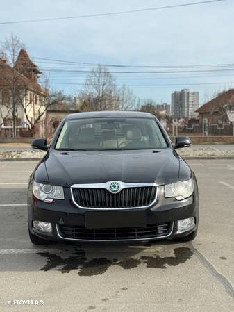 Skoda Superb 2.0 TDI 4X4 Elegance - 15