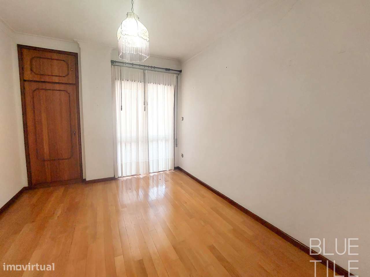 Apartamento T4 em Serpa Pinto-21