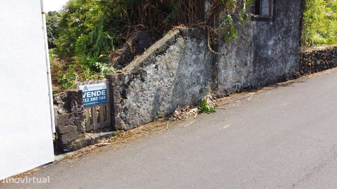 Ruina para reconstrução em Sao Roque do Pico-10