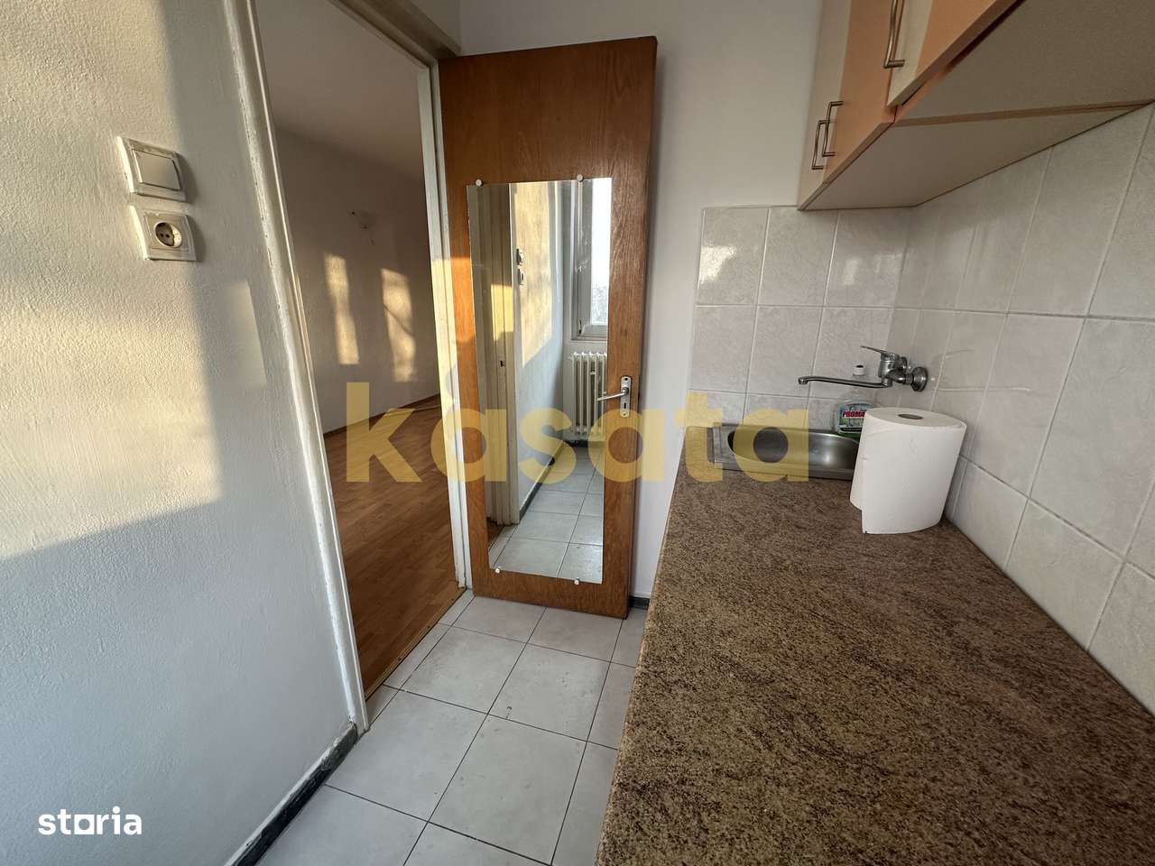 Garsonieră | Favorit | Etaj Intermediar| Metrou 2 min-3