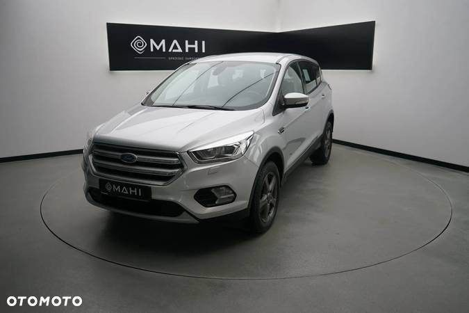 Ford Kuga 2.0 TDCi 4WD Titanium - 4