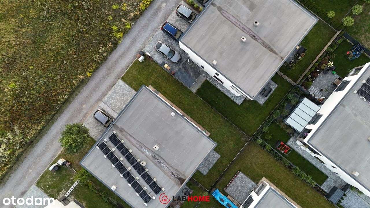 Komfortowy bliźniak na zielonym uboczu aglomeracji-17