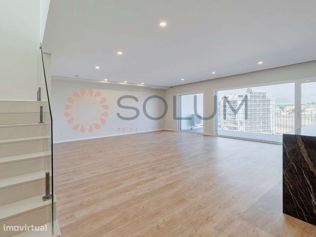 Duplex T2 novo, com grande terraço - Montijo-0