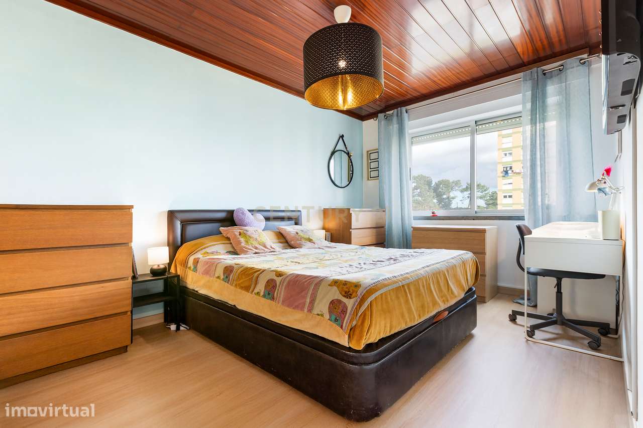 Apartamento T4 Remodelado Corroios-16