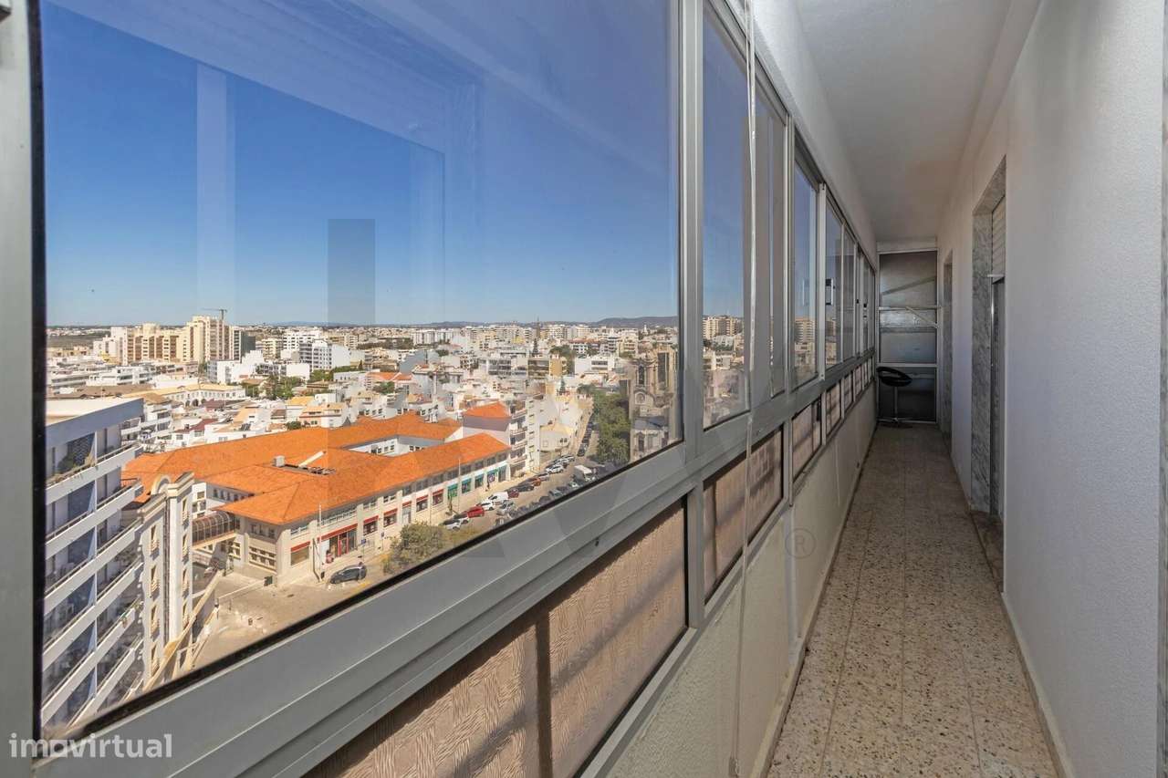 Apartamento Exclusivo T5+1 com Vista Panorâmica sobre a Ria Formosa – - Grande imagem: 3/23