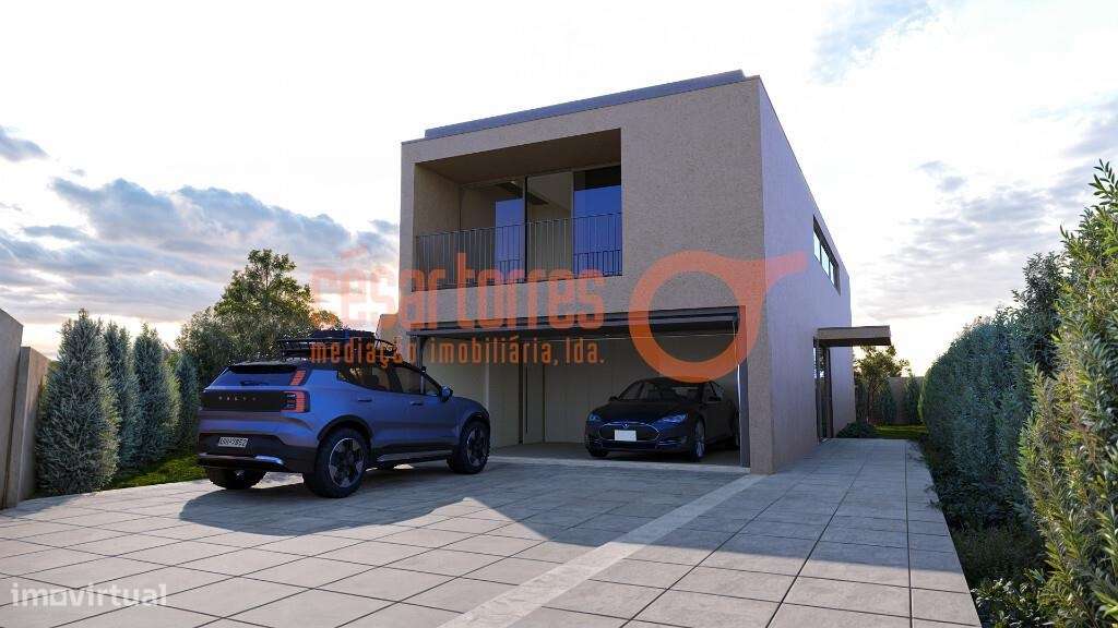 Moradia T4 na Aguda, aproximadamente a 800 metros da praia!-5