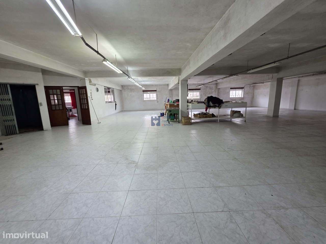 Prédio para converter em apartamentos-11