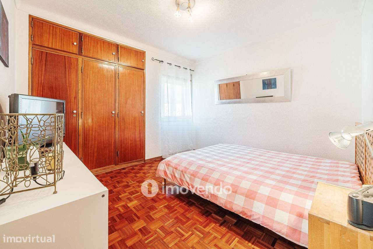 Moradia T3 mais Anexo T1 e Anexo T0 independentes, em Barcarena-27