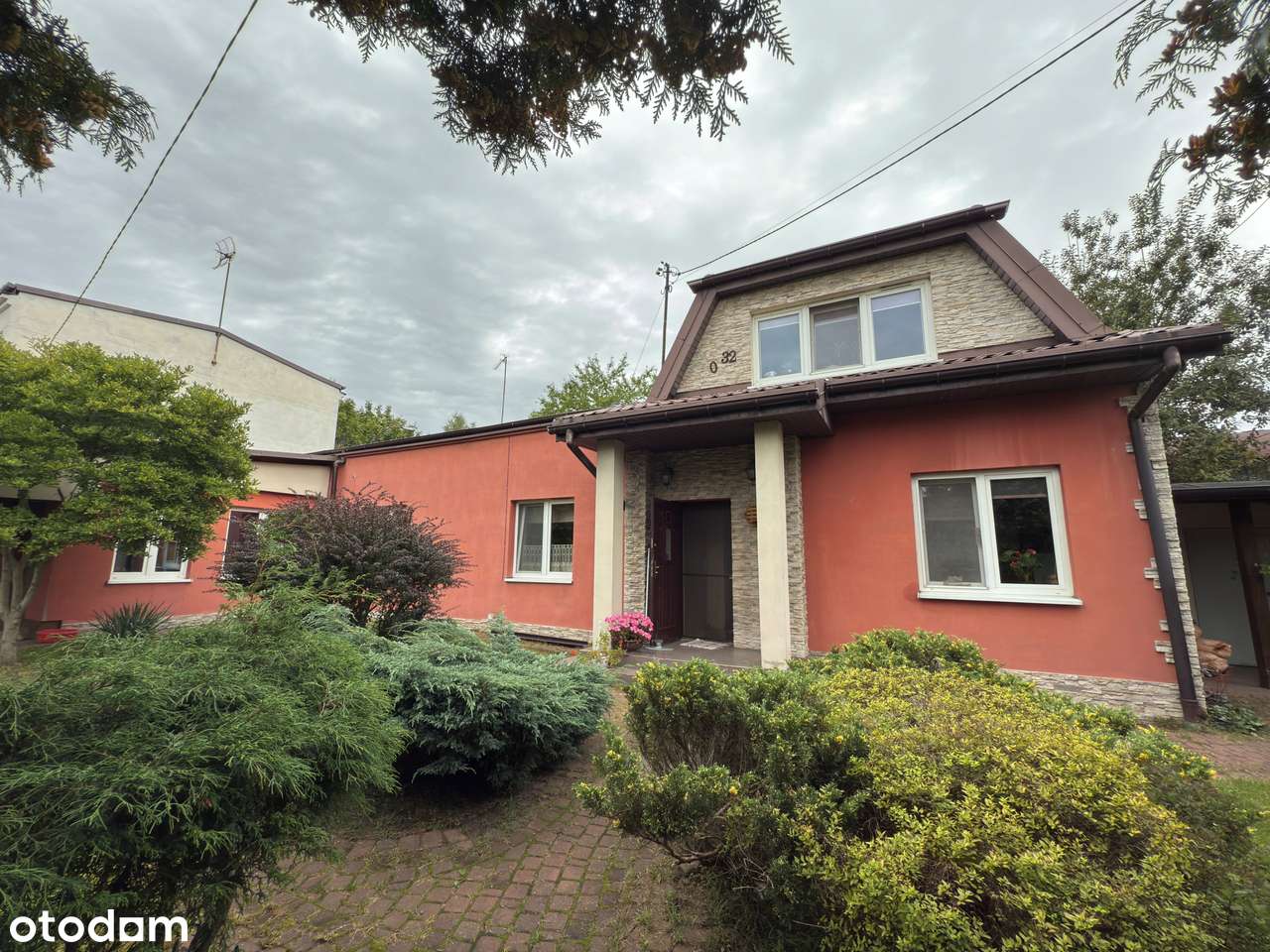 Atrakcyjny dom do wprowadzenia na Stradomiu OKAZJA !-0