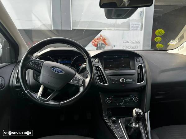 Ford Focus SW 1.0 SCTi Titanium - 9