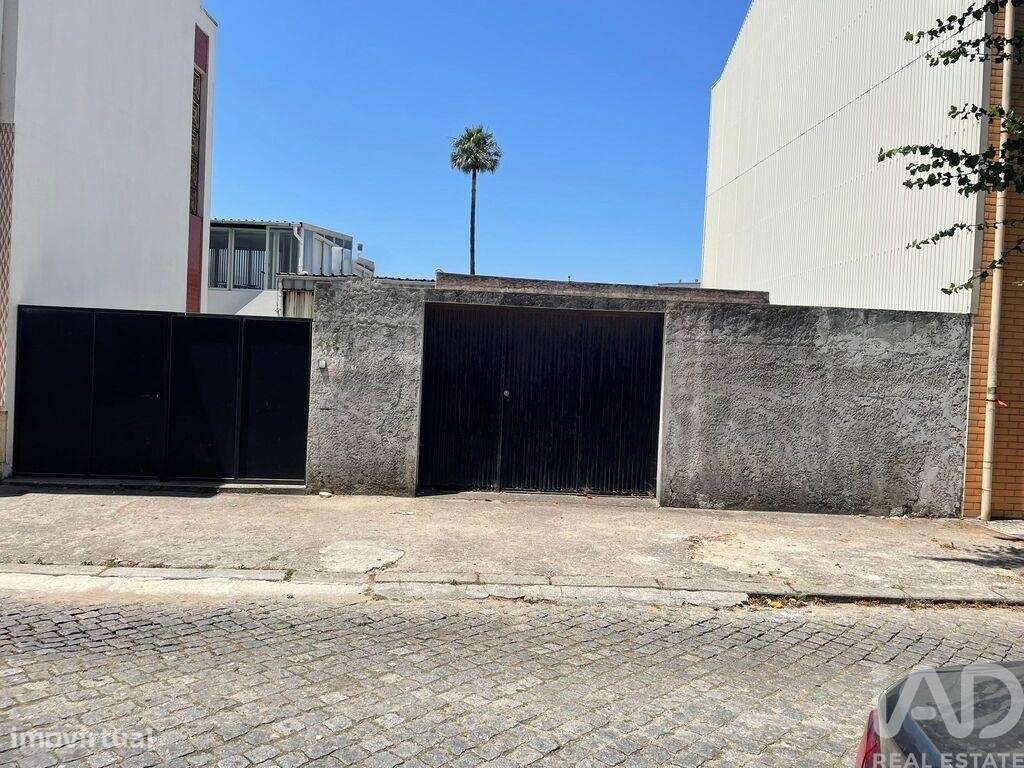 Terreno em Espinho de 150,00 m2 - Grande imagem: 2/14