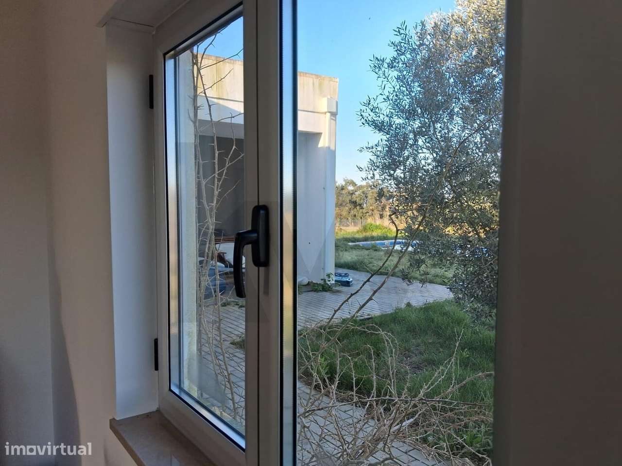 Venda moradiia T3 com terreno de 11.520m2, Isolada com piscina em A-13