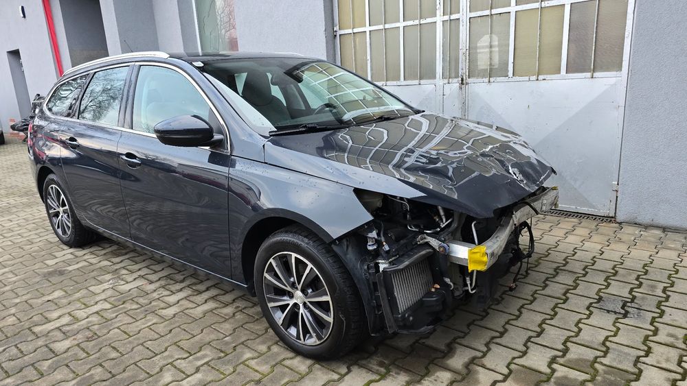 Peugeot 308 T9 130 e-THP Stop & Start Access 2016
