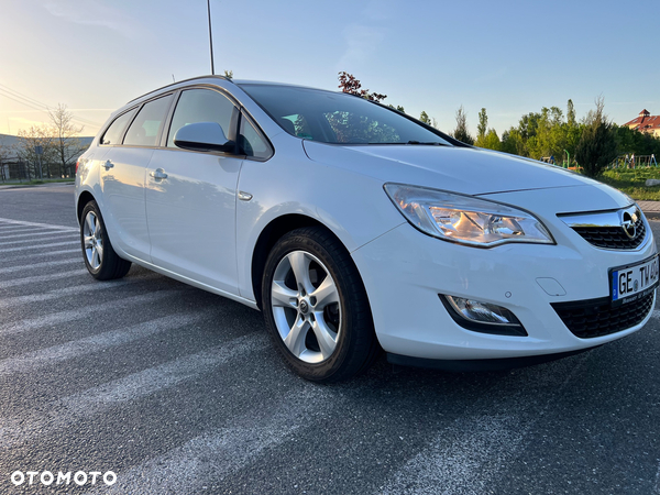 Opel Astra 1.7 CDTI DPF Sports Tourer 150 Jahre - 8