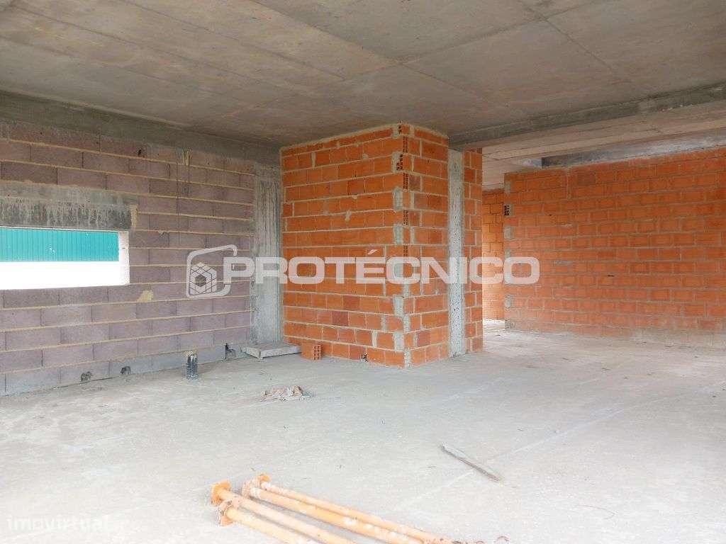 Moradia T4 Isolada – Santa Joana - Grande imagem: 5/10