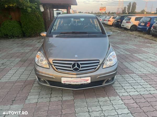 Mercedes-Benz B 180 CDI - 9