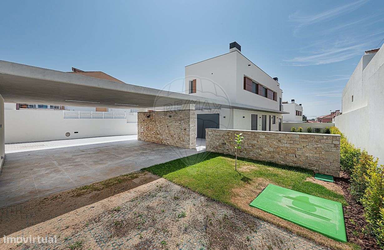 Moradia T4 para venda-27