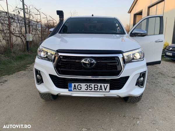 Toyota Hilux 4x4 Double Cab A/T Invincible - 20