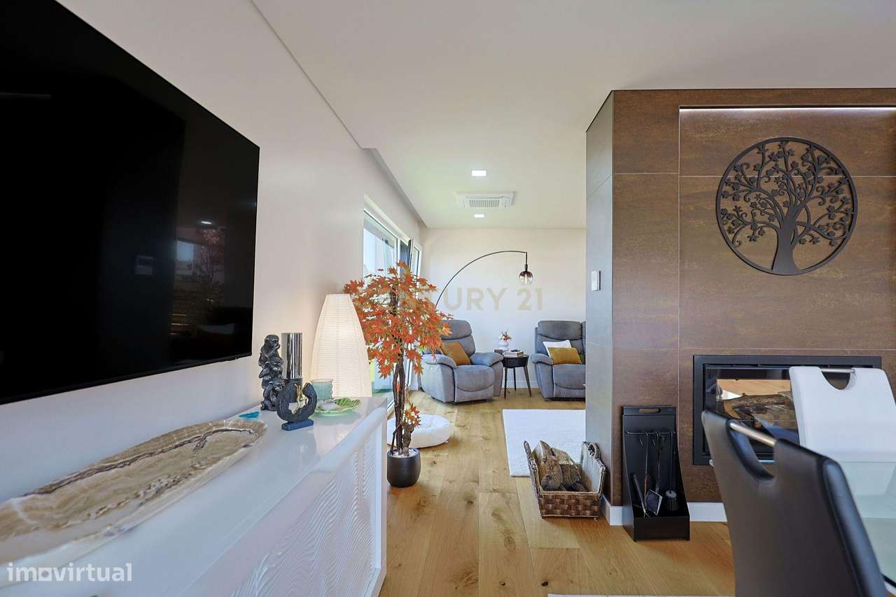 Moradia de Luxo | Duas Master Suites | Piscina de Água Salgada-17