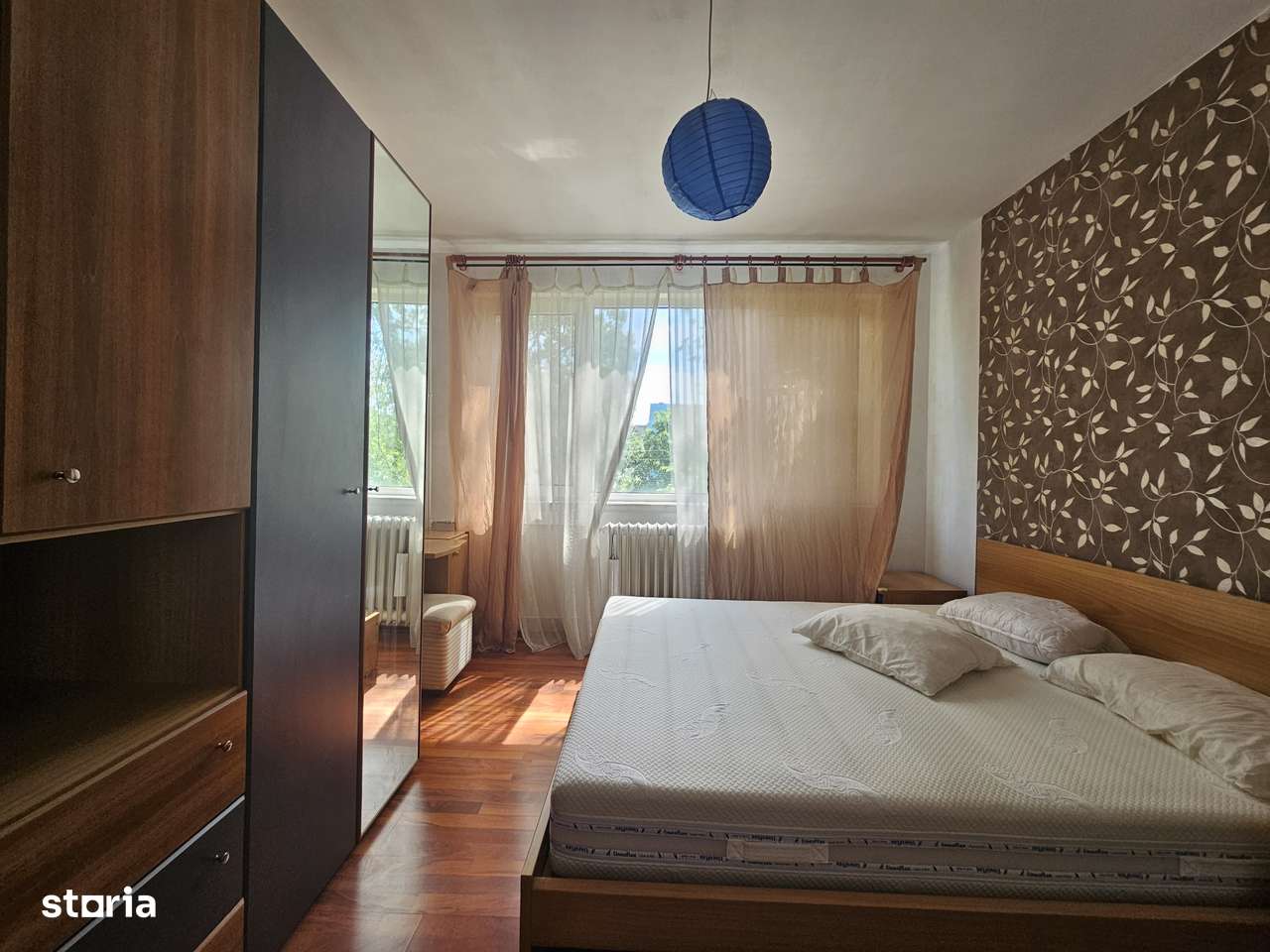 Vanzare apartament 4 camere - zona Gorjului - 87 mp