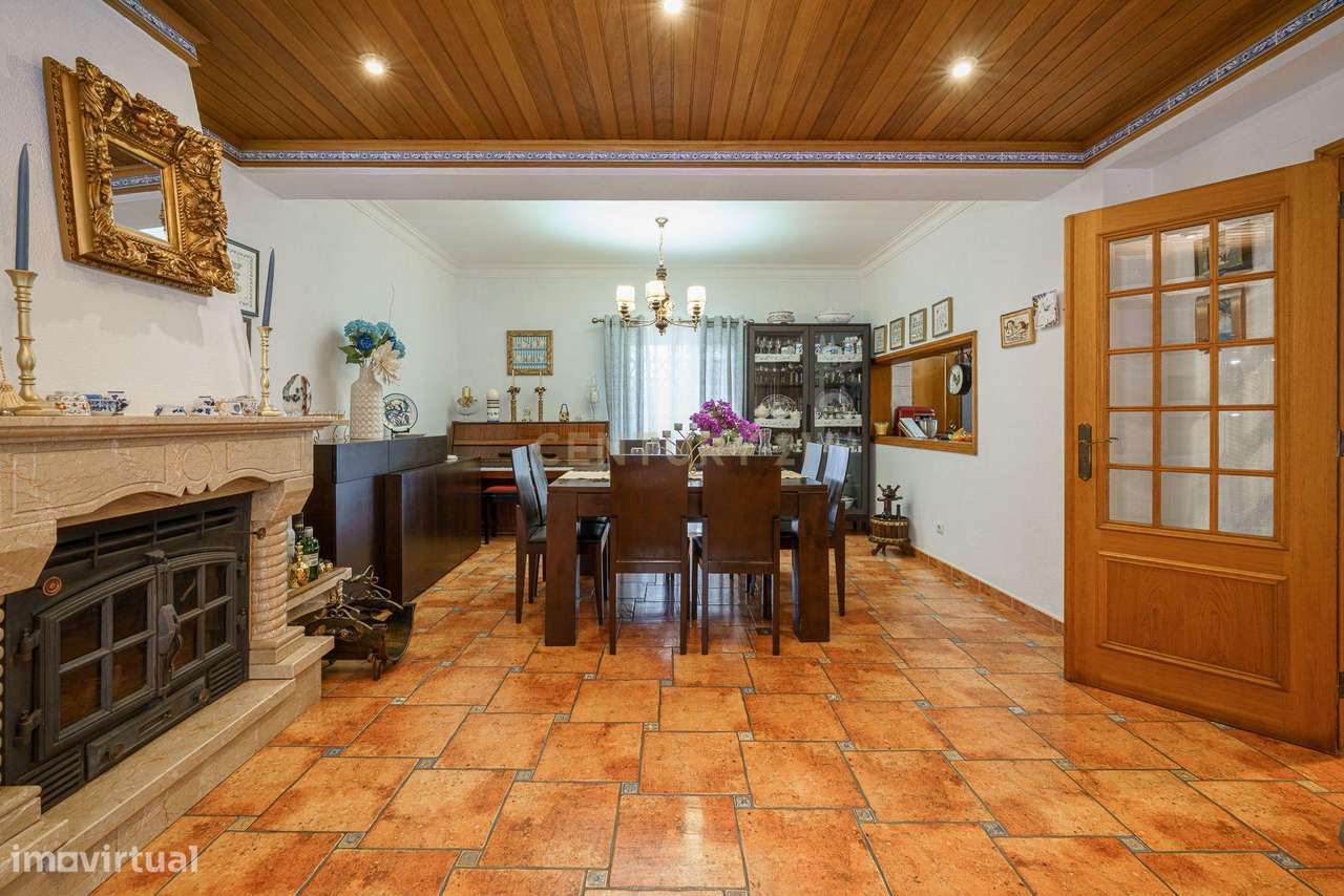 Moradia T5 de Charme com piscina, em Palmela. Conforto, Elegância e Fu-4