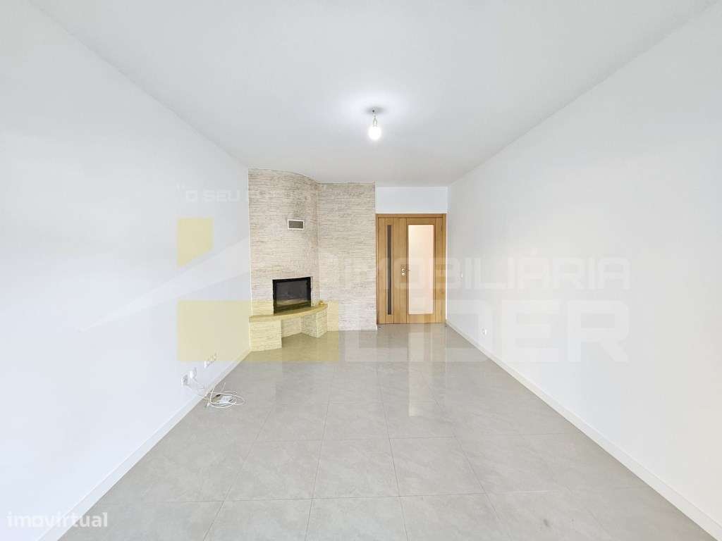 Moradia geminada T3 com piscina, terraço e garagem na Silveira, Tor...-18