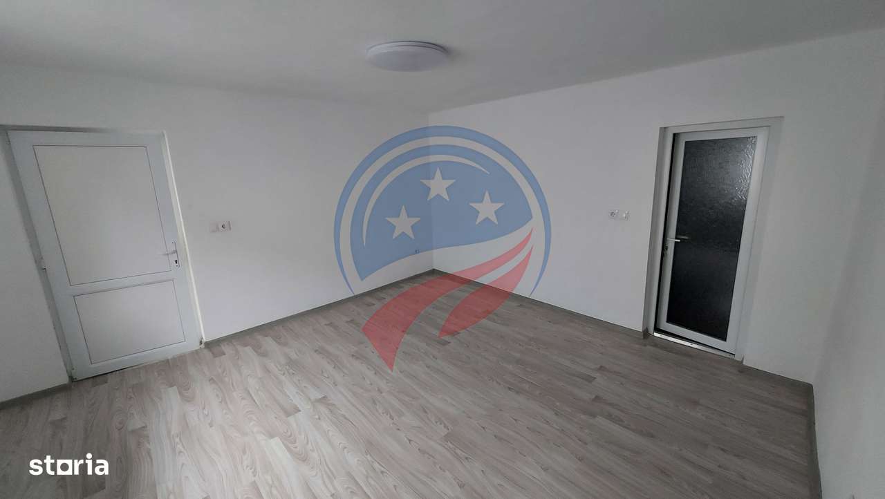 Casa cu 3 camere in zona Centrala - Imagine principală: 4/5