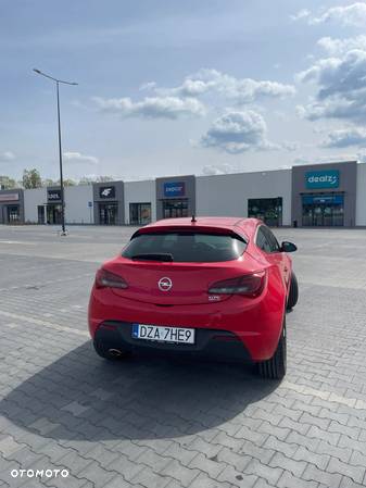 Opel Astra IV GTC 1.6 T Sport - 3