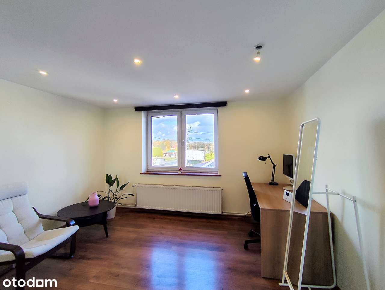 Dom przy ul. Katowickiej – idealny na działalność lub usługi!-12