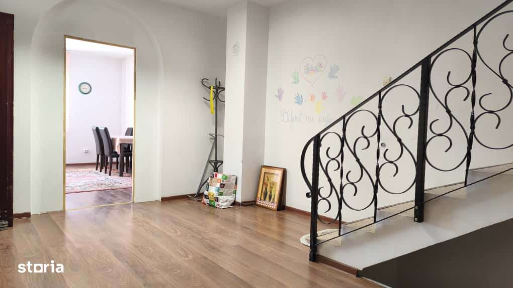 Casa in Deva (plus curte), zona centrala - Imagine principală: 5/20