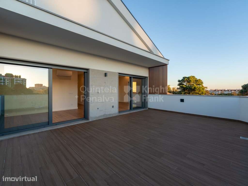 Apartamento T2 com terraço e estacionamento em Cascais - Grande imagem: 4/28