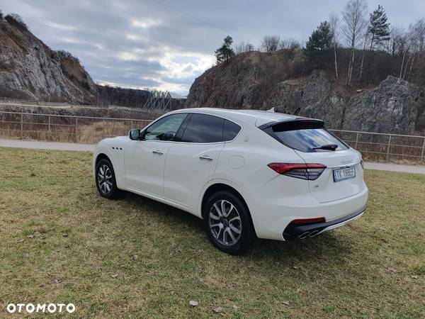 Maserati Levante Q4 - 8