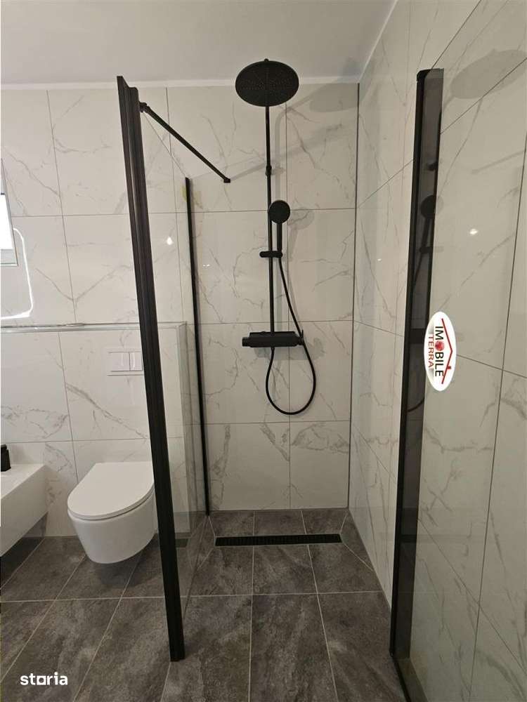 Casa noua la cheie la Sura Mare-12