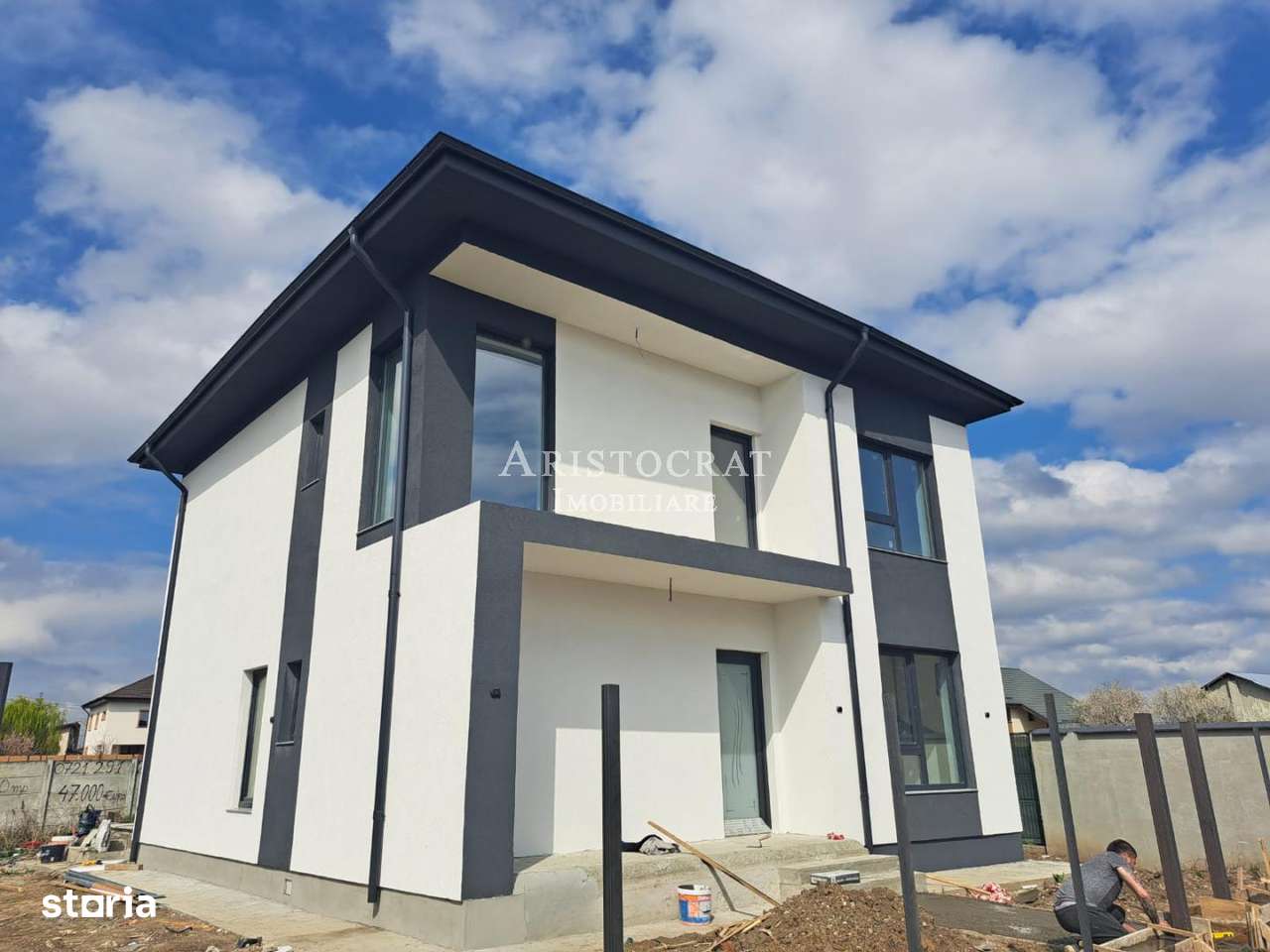 VANZARE /Casa P+1/Contructie deosebita /Corbeanca Tamasi - Imagine principală: 2/15