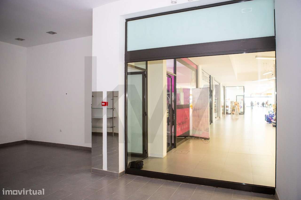 Oportunidade de Investimento: Espaço Comercial/Serviços com fluxo gara - Grande imagem: 3/11