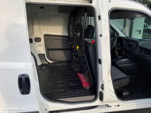 Fiat Doblo cargo diesel 1.3 MJ EASY 3L IVA DEDUTIVEL - 11