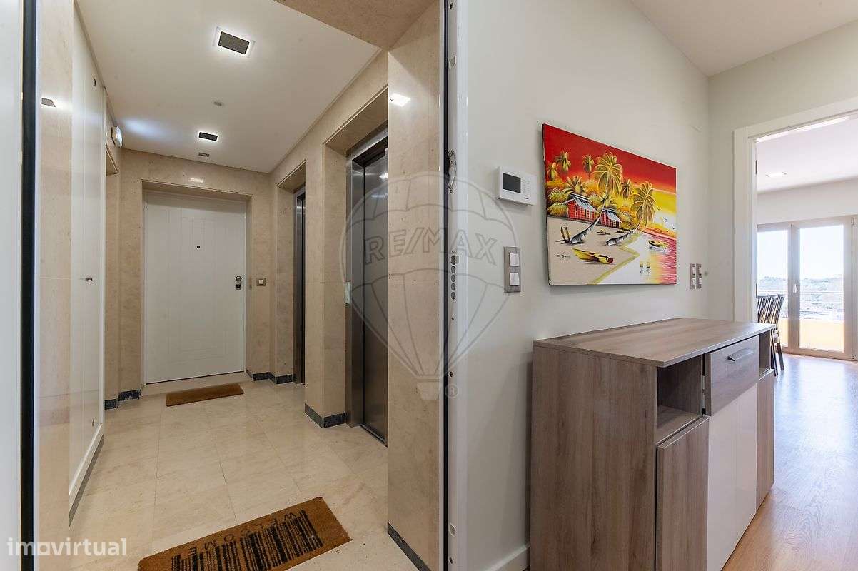 Apartamento T3 para arrendamento - Grande imagem: 2/50