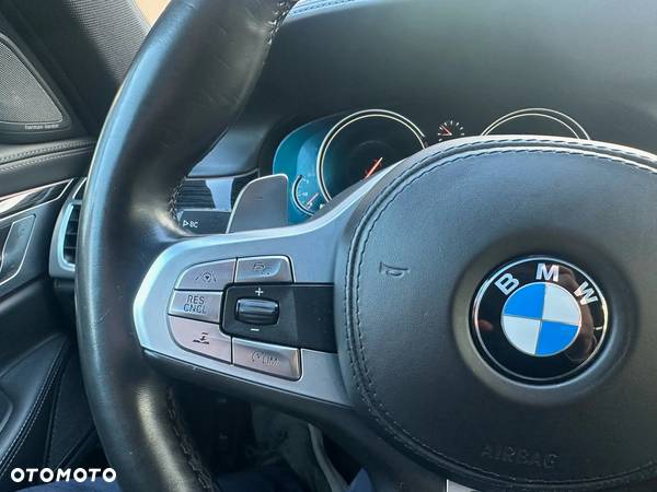 BMW Seria 7 750i xDrive - 7