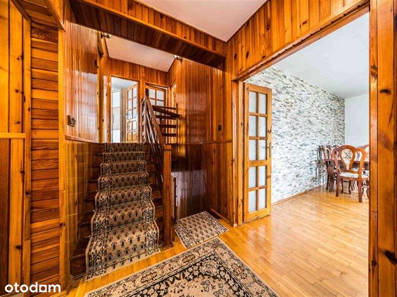 Dom w centrum Tarnowa Podgórnego dla dużej rodziny-7